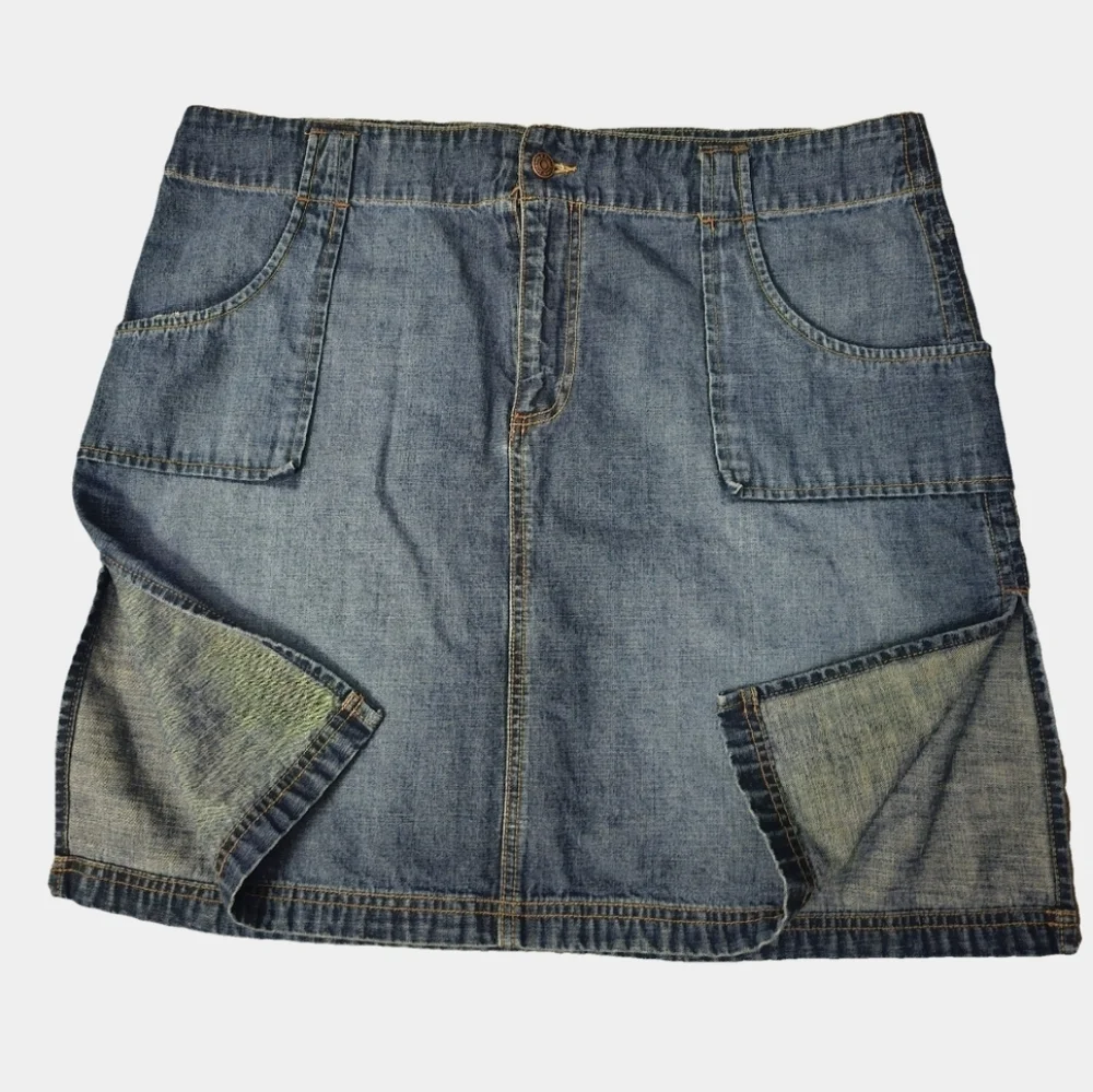 Old Navy Vintage 100% Cotton Y2K Denim Mini Skirt Size 18